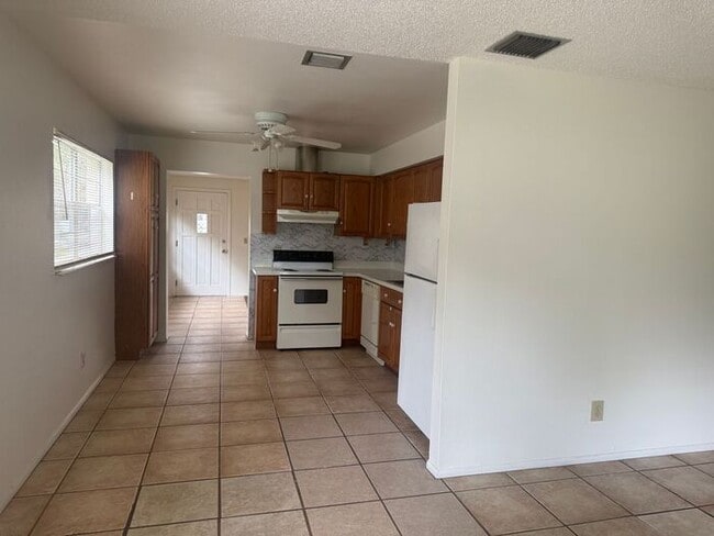 Photo - Lovely 1/2 Duplex in St Cloud