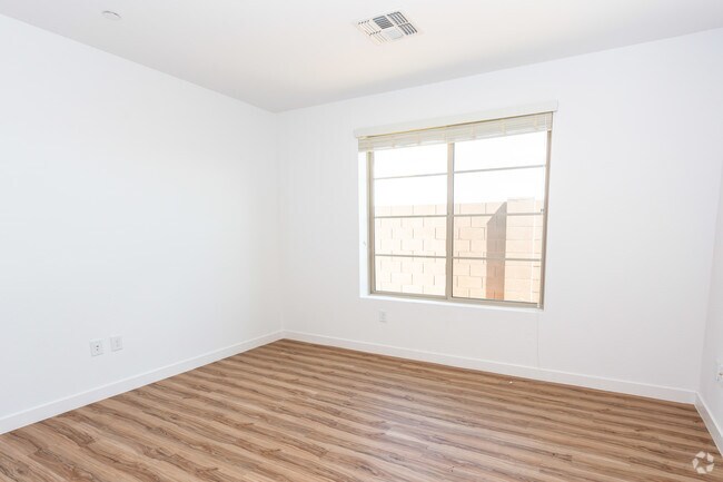 Empty room with window