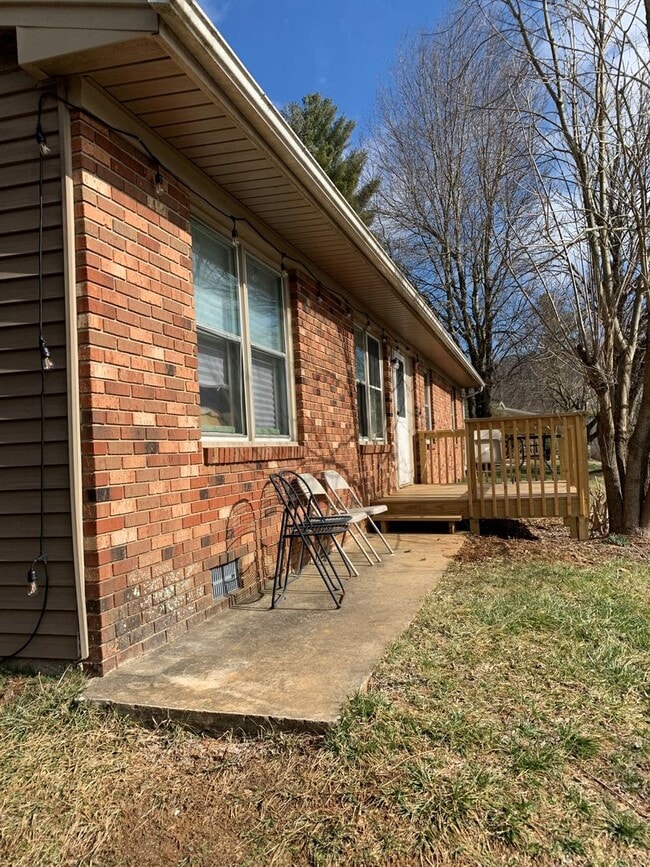 Photo - 462 Bub Teems Rd