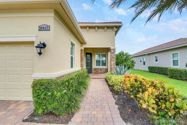 20037 Caserta Wy