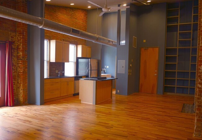 404 Reading Rd Unit 404