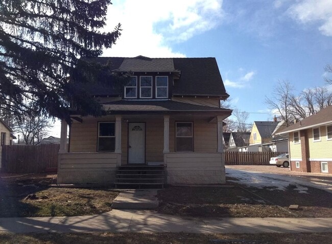 Photo - 4 bed/1.5 bath in Greeley, CO! Pre-leasing...