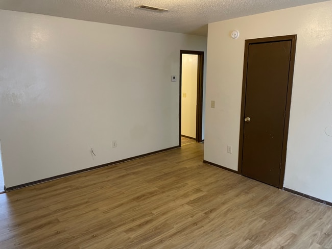 Photo - 1001 Grant Ave