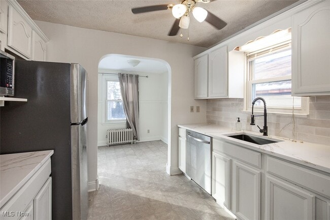 Photo - 4082 W 204th St