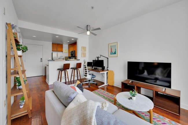 Photo - 355 Berry St Unit FL5-ID1224042P