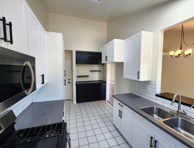 80 N Lucas Ct