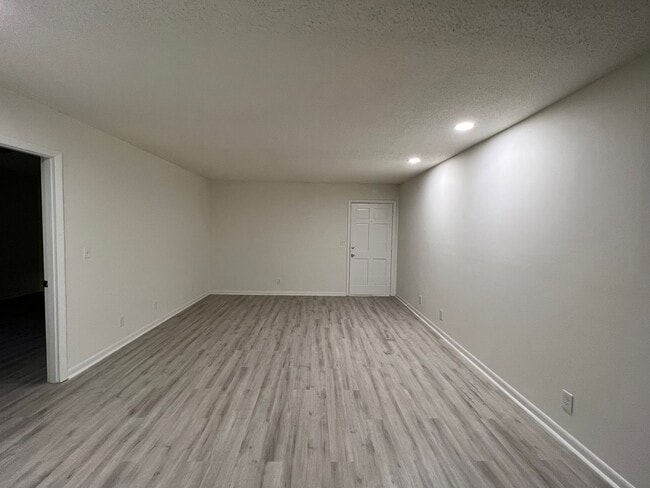 Sunset Rock Apartments