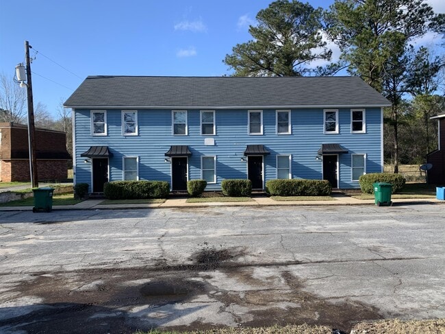 Building Photo - 2133 W Gordon Ave Rental