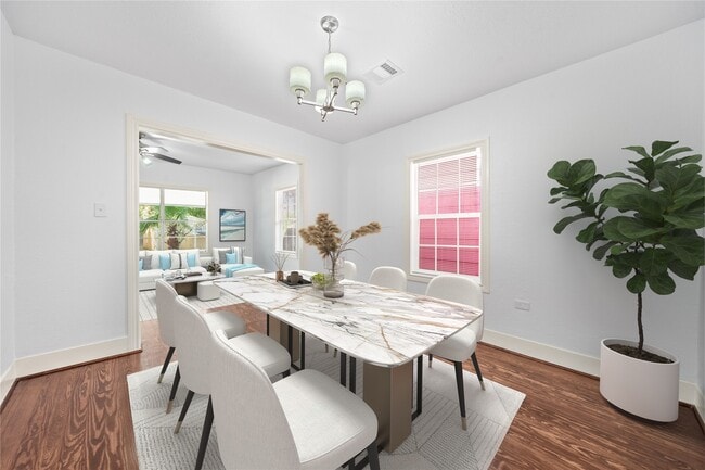 Building Photo - 2823 Bernardo De Galvez Ave Rental