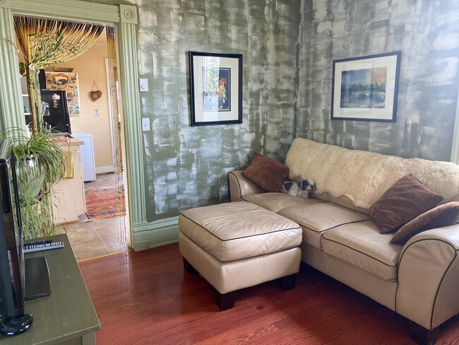 Building Photo - 1311 N Garden St Unit ID1019292P