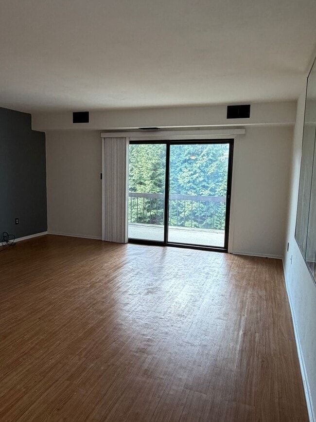 Photo - 20 Dougherty Blvd