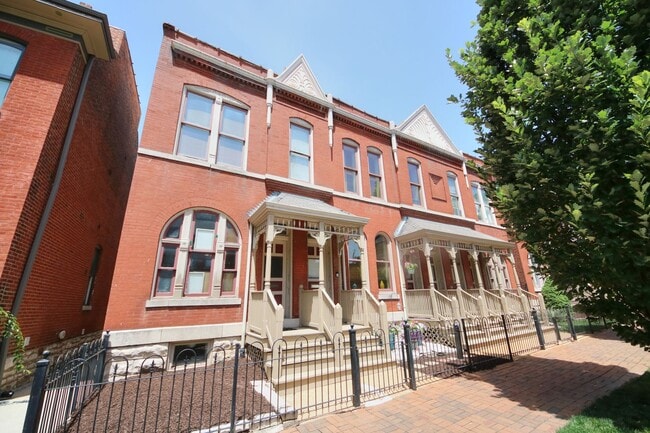 Building Photo - Lafayette Square Condo for Rent