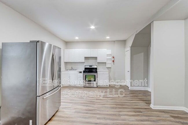 Photo - 2854 Oakley Ave