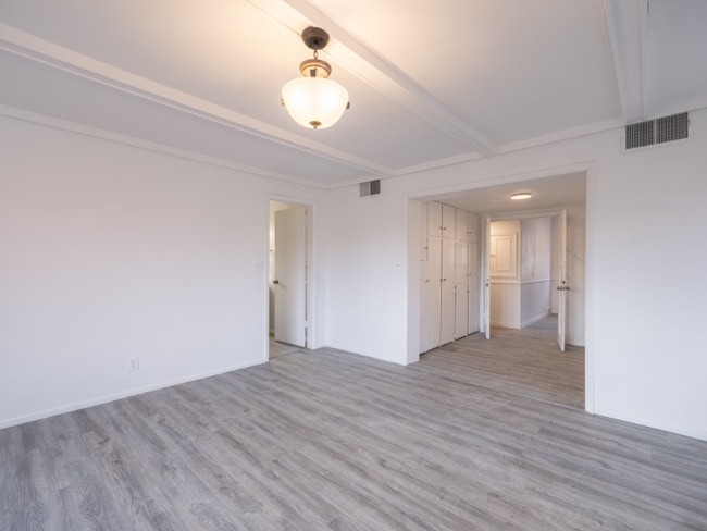 Photo - 729 S 7th St