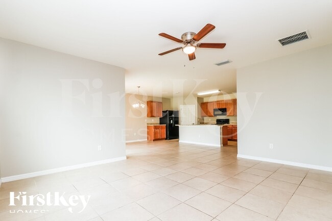 Photo - 710 SW 12th St