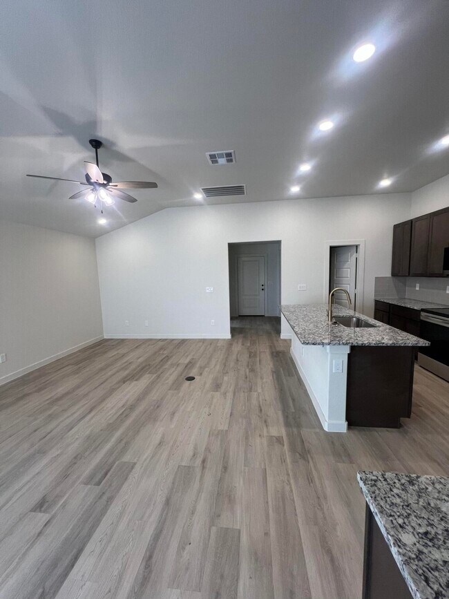 Photo - 13815 Gary Ave