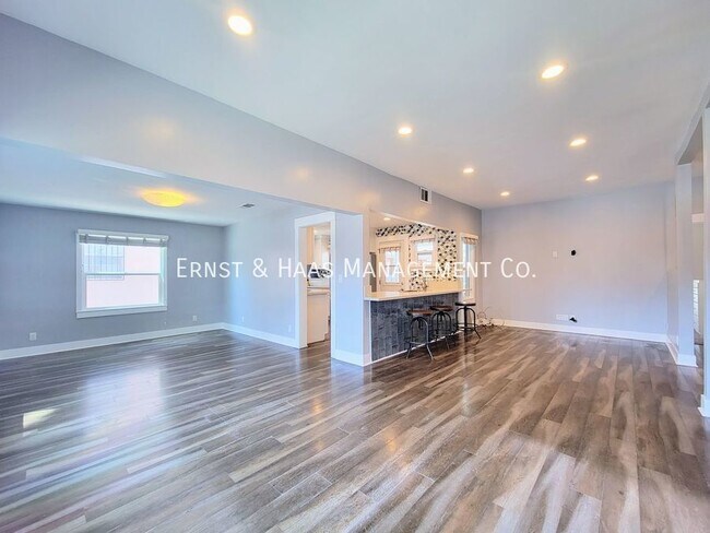 Photo - Historic 5-Bedroom, 4-Bath Home with Moder...