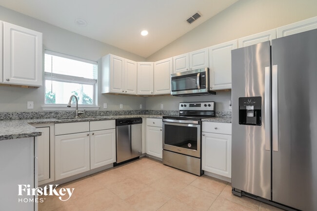 Photo - 11940 Helicon Ave