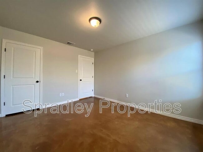 Photo - 204b Juniper Dr