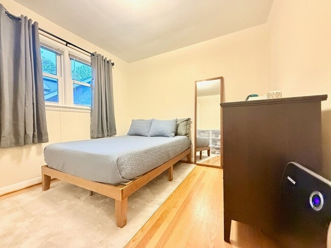 Photo - 5323 N Carlin Springs Rd