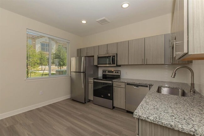 Photo - 1201 W Whitestone Blvd Unit h-202