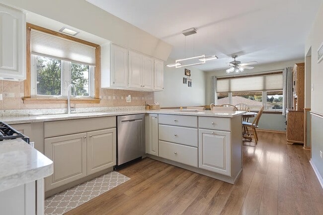 Photo - 9208 Nashville Ave