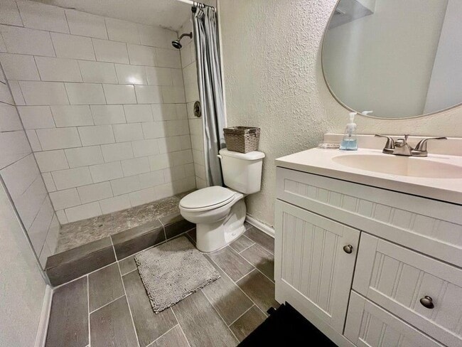 Photo - 113 Lake Emerald Dr Unit 209