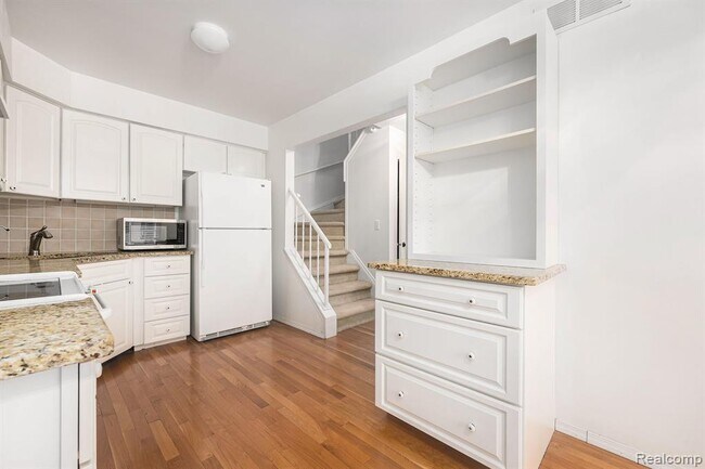 Photo - 41712 Onaway Dr