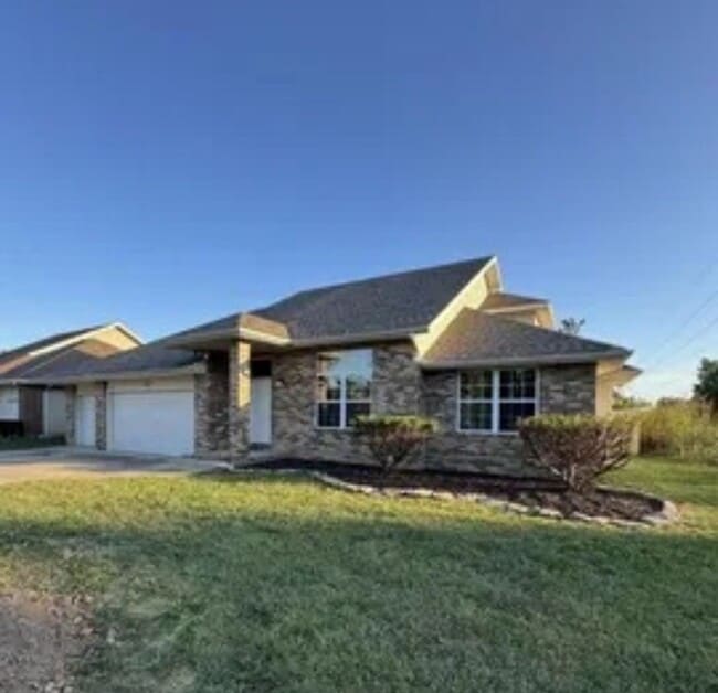 Photo - 5 bed/3 bath house