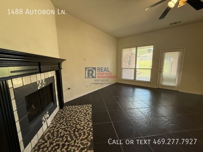 Photo - 1488 Autobon Ln.-