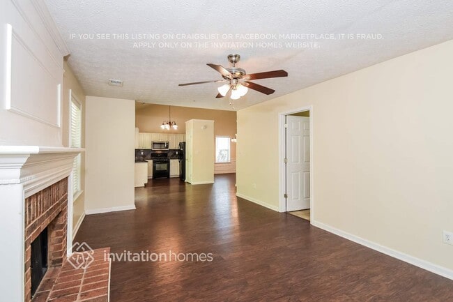 Photo - 1479 Evanston Ln