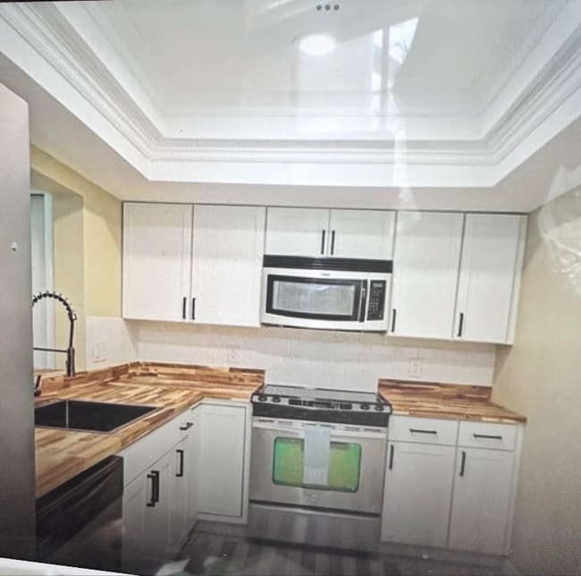 Photo - 6318 7th Ave W