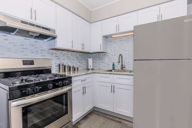 TOWNHOMES AT BLENDON