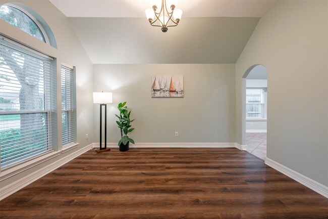 Photo - 18310 Cobblestone Dr