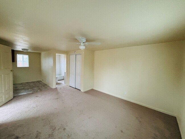 Photo - Cute Refurbished Studio Home.