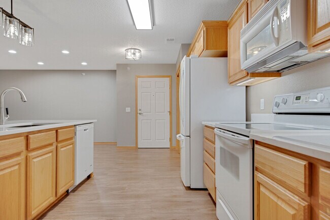 Photo - 15631 Linnet St NW Unit 110