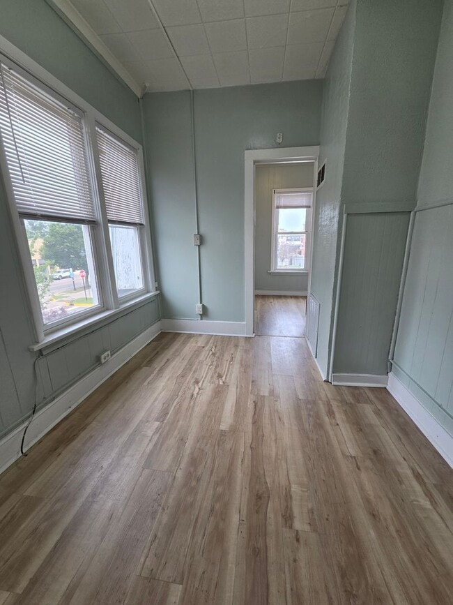 408 Huron St Unidad F