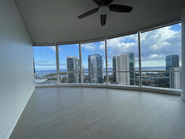 Photo - To register for the showing time, note the 4 digit code: 5315 and click "APPLY NOW."(mobile:orang...