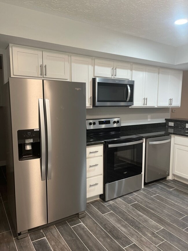 Photo - 3240 Summerhill Ln