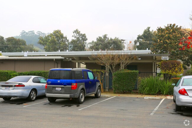 Photo - San Rafael Manor