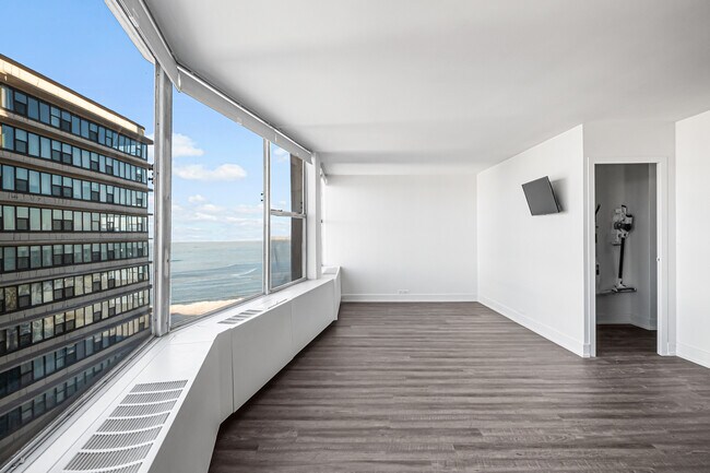 Photo - 5757 N Sheridan Rd Unit 15G