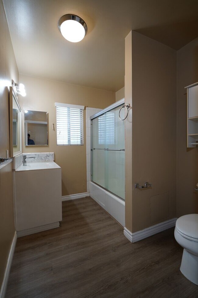 Photo - Downstairs 1bd/1ba Spacious & Downstairs Apartment in Pasadena