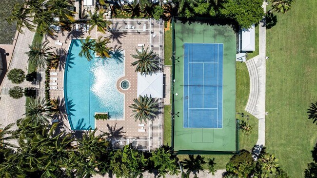 Photo - 770 NE 69th St Unidad 1B