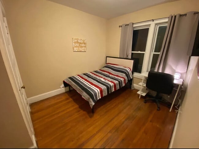 Building Photo - 2626 11th St NW