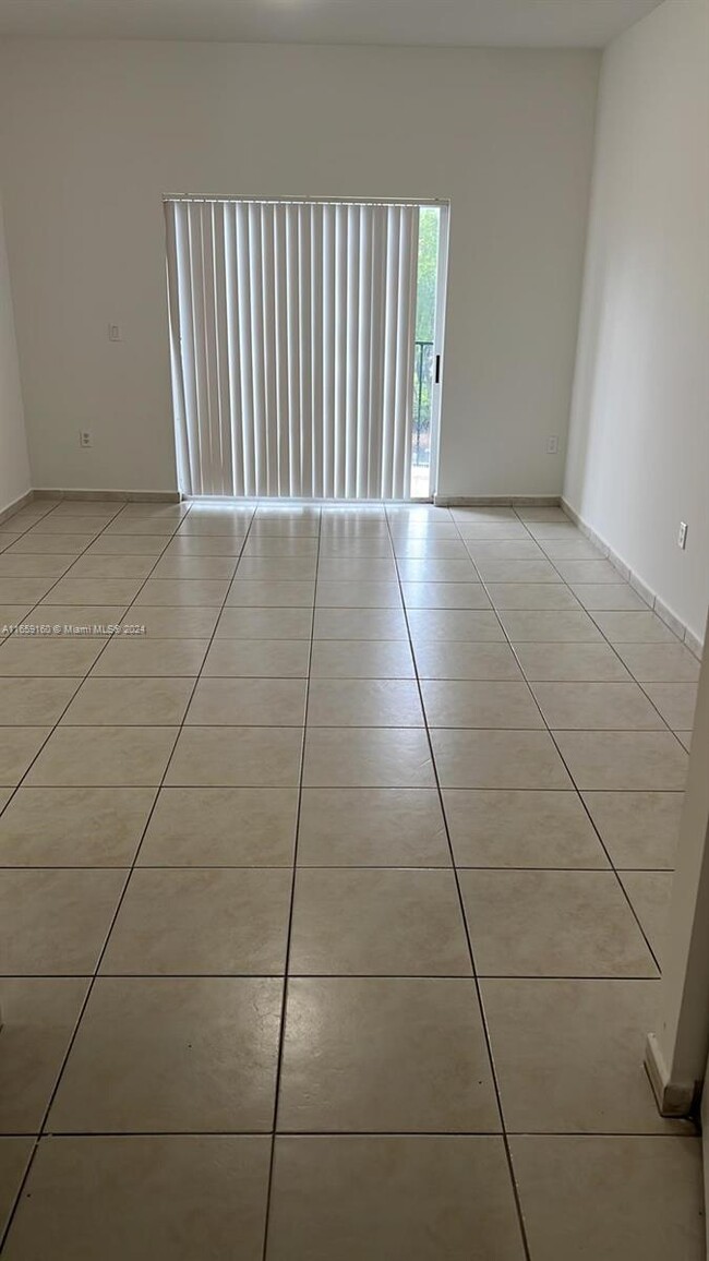 Photo - 7240 NW 114th Ave Condominio Unidad 201