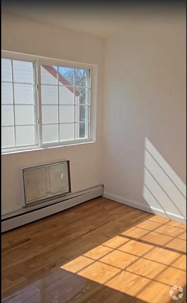 Building Photo - 128-14 160th St Unit 2 Rental