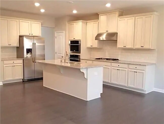 Photo - 891 Sunset Park Dr