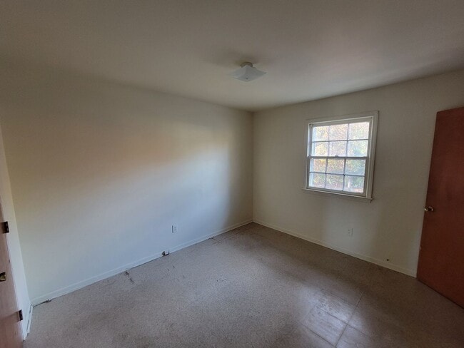 Photo - 2904 Ingleside Ave Unit A