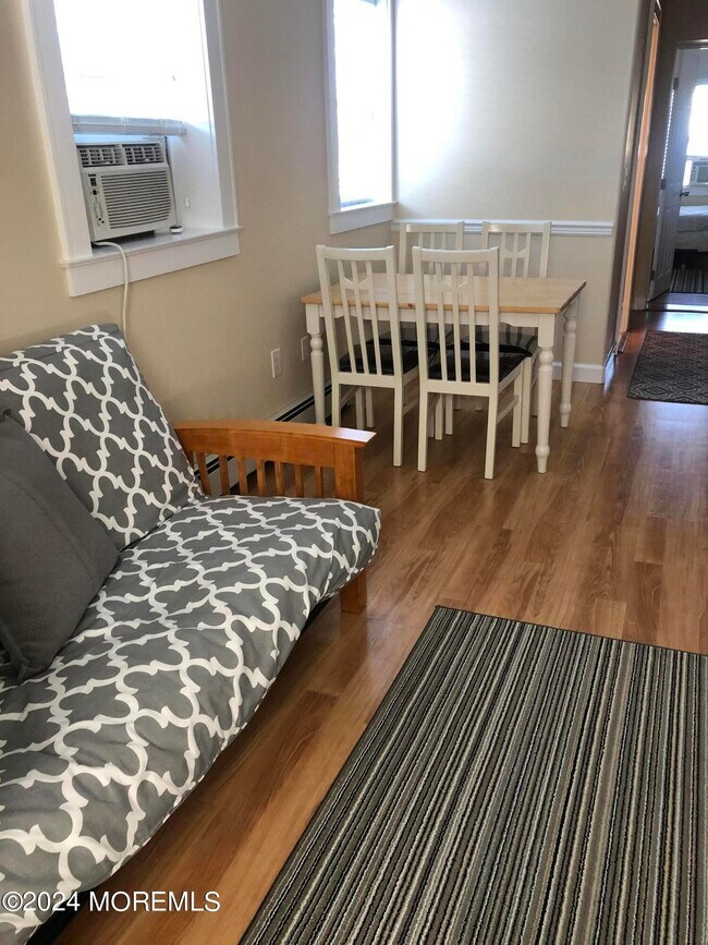 Photo - 113 13th Ave