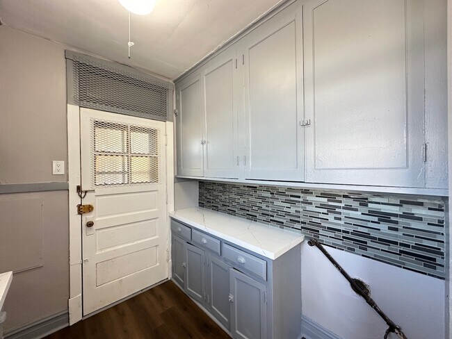 Photo - 3123 N Hamlin Ave Unit C4